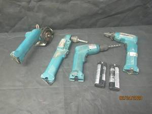 lot 50 image: 4 MAKITA TOOLS WITH 2 BATTERIES SEE PIC