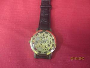 lot 7 image: VACHERON CONSTANTIN WATCH WITH LEATHER BAND