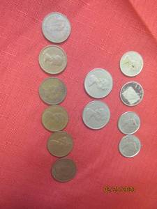 lot 77 image: 12 CANADIAN COINS