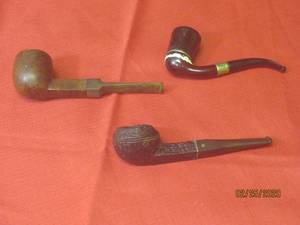 lot 81 image: CIGAR PIPES