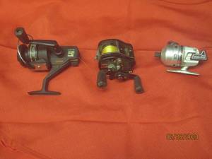 lot 115 image: 3 DAIWA REELS MINICAST2 -PROCASTER PC-13 BALL BEARING -PROCASTER MAGFORCE ANTI BACKLASH PMF100