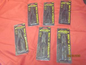 lot 133 image: 6 NEW LINEMAN PLIERS�