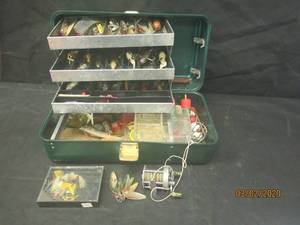 lot 150 image: TACKLE BOX FULL OF LURES SOME VINTAGE WOOD AND FLY FISHING