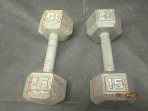 lot 156 image: SET OF 15LB WEIGHTS CAST IRON HEX DUMDBELLS