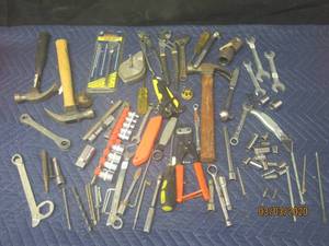 lot 204 image: MISC TOOL LOTSEE PICS