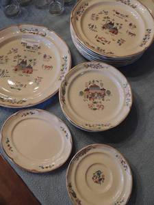 lot 108 image: INTERNATIONAL CHINA COMPANY - HEARTLAND  -    LARGE PLATTER,   SMALL OVAL PLATTER,  8  SALAD  PLATES,  7 DINNER PLATES,  4 SAUCERS  - 21 PCS