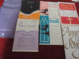 lot 63 image: MUSIC BOOKS -  KIRBY  SHAW CAROLS, ANGELS SONGS,  THE SAB CHOIR   QTY 18