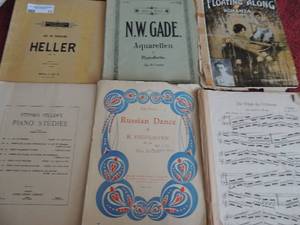 lot 71 image: MUSIC BOOKS - SHEET MUSIC  QTY 7
