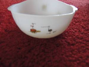 lot 95 image: Vintage Hart Comic Dinosaur Anchor Hocking Bowl