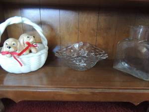lot 145 image: GLASS BASKET   CERAMIC BASKET WITH PUPPIES- (SUNPOTS BRENHAM,TX)   GLASS BOTTLE