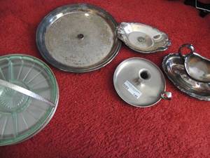 lot 146 image: METAL SERVING CADDY WITH HANDLE - W  A VASELINE GLASS DIVIDED PLATTER  GRAVY BOAT  CREAMER   ROUND SERVING TRAY   METAL DISH   QTY 5