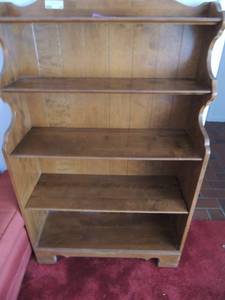 lot 130 image: DECORATIVE WOODEN SHELF - MAPLE COLOR  5 SHELVES   50H X 32 W  DEPTH 8 - 11