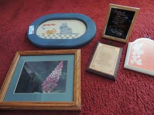 lot 148 image: ART -  HALLMARK  WHY GOD MADE MOTHERS   &   THAT MAN IS A SUCCESS   HUMMINGBIRD  PICTURE    TOTAL OF 5 ITEMS
