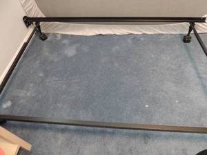lot 114 image: TWIN SIZE HOLLYWOOD BED FRAMES  X 2