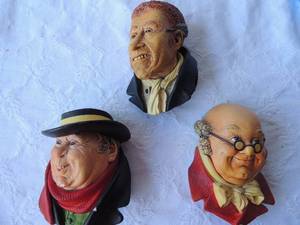 lot 84 image: BOSSON HEAD ENGLAND - URICH HEEP  1964 5 MR. PICKWICK 1964  4.5  TONY WELLER 1964 4.75