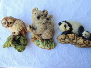lot 93 image: BOSSONS ENGLAND CHALKWARE - PANDA W CUB  ABW  1977  8  KOALA BEAR  1977  9  OWLET  1965  7 14