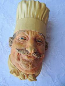 lot 94 image: BOSSONS HEAD ENGLAND - CHEF 1969 6