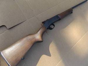 lot 37 image: ROSSINI 410 SHOTGUN SINGLE SHOT, 3 MODIFIED  MADE IN BRAZIL,WOOD STOCK