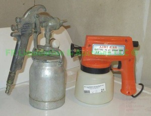 lot 21 image: Binks model 19 siphon cup spray finish gun & Airless electric spray paint gun