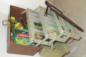 lot 25 image: Assorted fishing tackle in tackle box
