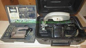 lot 28 image: Sears Craftsman 7.5 circular saw & Power Kraft sabre saw