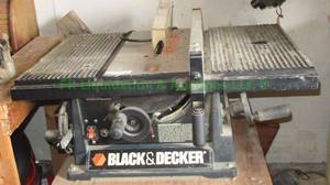 lot 43 image: Black & Decker 10 table saw model TS750