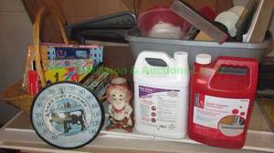 lot 67 image: Assorted household items as shown