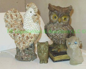 lot 74 image: Owl and rooster figurines