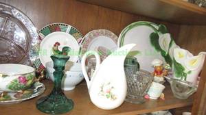 lot 90 image: Assorted ceramic and glass ware, contents of shelf