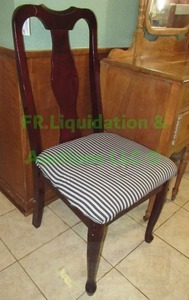 lot 101 image: Wood frame dining chair