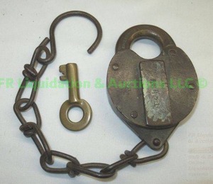lot 184 image: Antique late 1800s Eagle lock company padlock with key