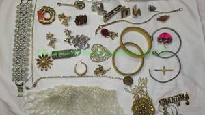lot 239 image: Assorted fashion jewelry