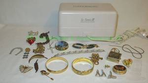 lot 177 image: Sonic jewelry cleaner and Assorted fashion jewelry