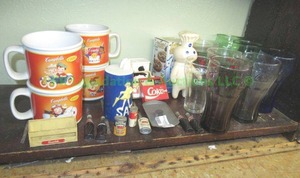 lot 126 image: Assorted commercial promotional items including Coca-Cola, Campbells soup, Morton salt and more