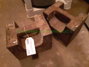 lot 259 image: Otis Elev heavy cast iron balance weights