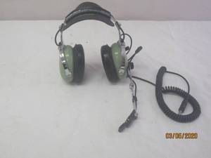 lot 12 image: DAVID CLARK HEADSET H10-76