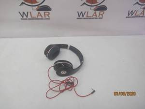 lot 36 image: BEATS BY DRE STUDIO BEATS