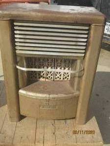 lot 79 image: VINTAGE DEARBORN GAS ROOM HEATER DRC-25AN&nbsp 18X10.5X26TALL
