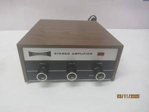 lot 83 image: COLUMBIA STEREO AMPLIFIER