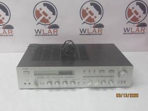 lot 86 image: YAMAHA NATURAL SOUND STEREO RECEIVER R-1000