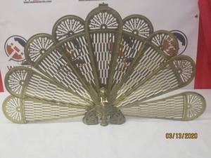 lot 99 image: VINTAGE BRASS WINGED GRIFFIN FAN FIRE SCREEN