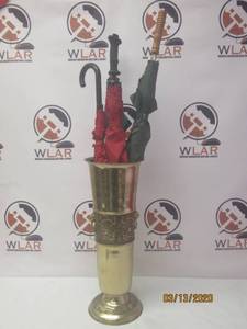 lot 100 image: VINTAGE 1900-1940&nbsp BRASS LION HEAD UMBRELLA WALKING CANE HOLDER INCLUDE 4 LARGE UMBRELLAS&nbspMADE IN KOREA&nbsp