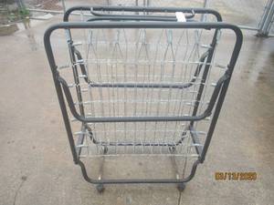 lot 112 image: METAL TWIN ROLLAWAY FOLDING BED