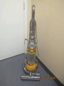 lot 133 image: DYSON 25 VACUUM&nbsp