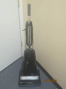 lot 169 image: VINTAGE PANASONIC MC-V5237 PERFORMANCE PLUS VACUUM&nbsp