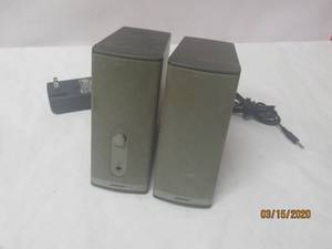 lot 178 image: SET OF BOSE COMPANION 2 SERIES 2 MULTIMEDIA SPEAKER SYSTEM&nbsp