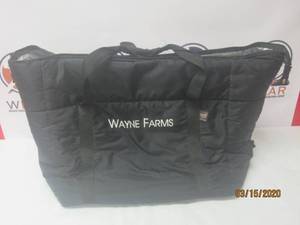 lot 180 image: WAYNE FARM EXTRA LARGE INSULATED&nbsp COOLER BAG