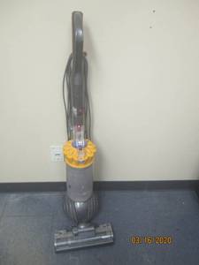 lot 199 image: DYSON DC40 VACUUM