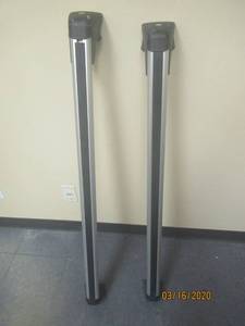 lot 203 image: SET OF BMW ROOF RACK BASE BARS