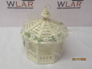 lot 246 image: WOOD BIRD CAGE